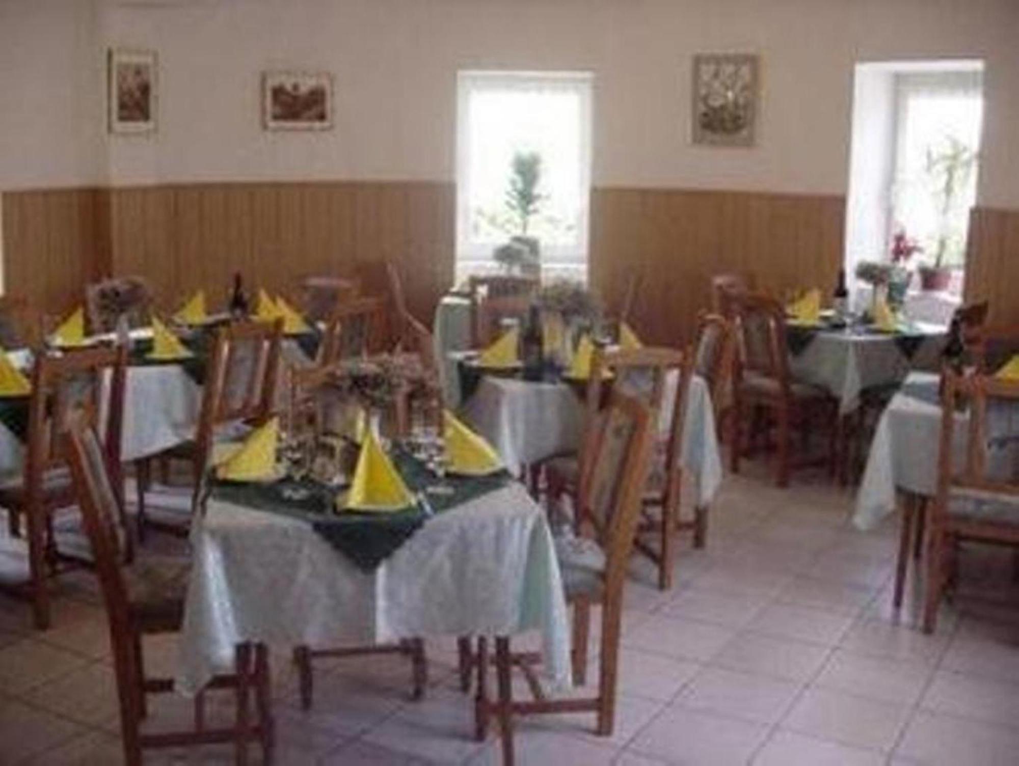 Fuezi Panzio Bed & Breakfast Шопрон Екстериор снимка