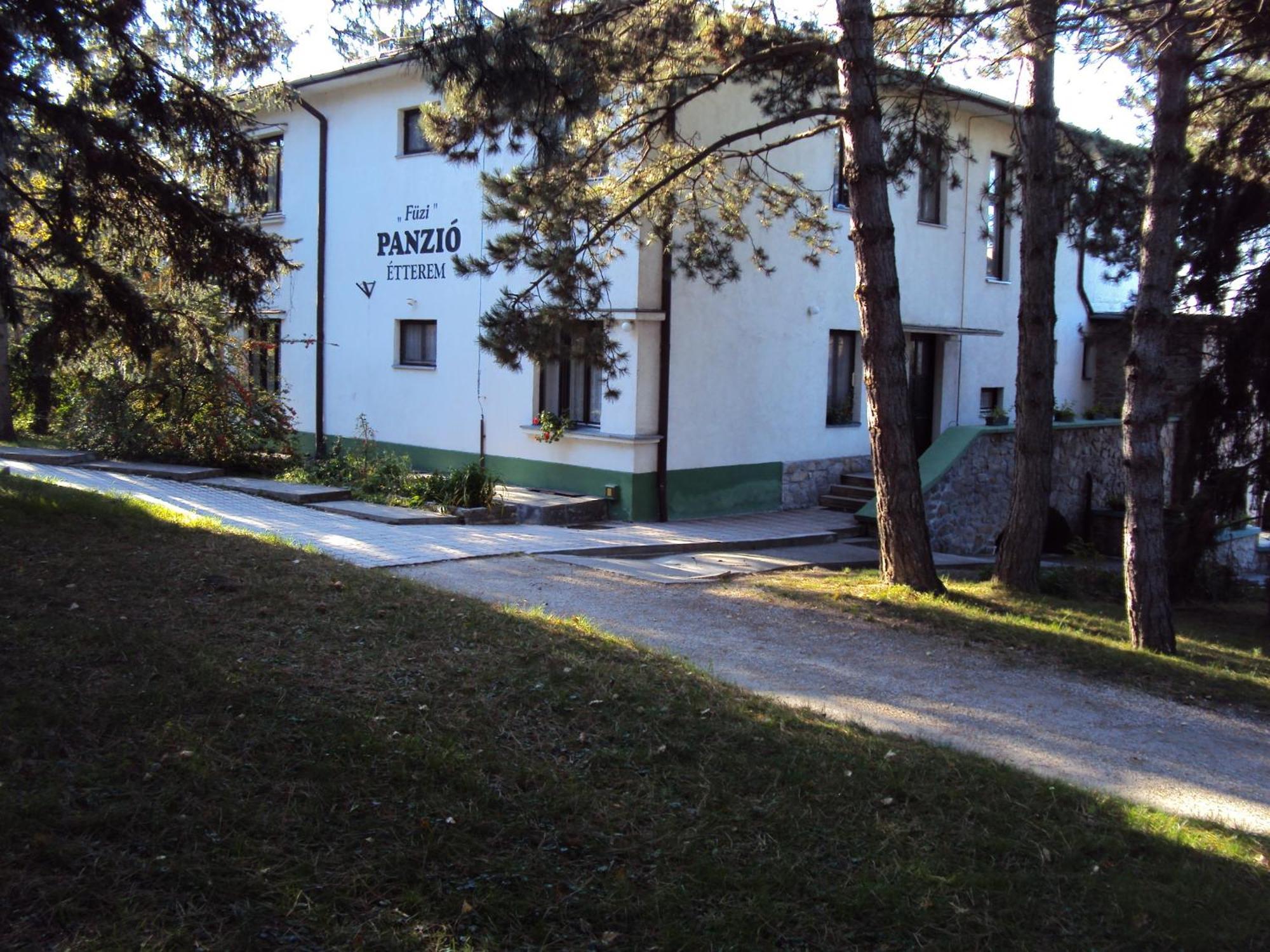 Fuezi Panzio Bed & Breakfast Шопрон Екстериор снимка