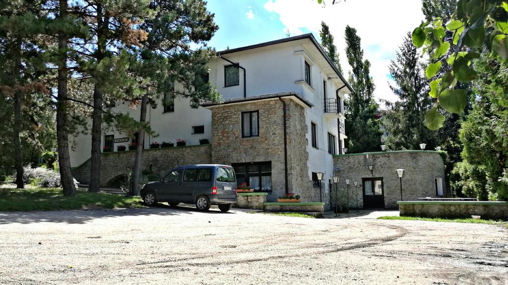 Fuezi Panzio Bed & Breakfast Шопрон Екстериор снимка